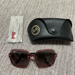 Pink square raybans